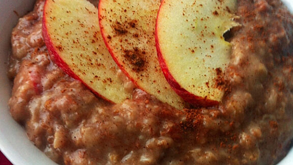 Feature Image for Recipe: Apple Cinnamon Oatmeal post