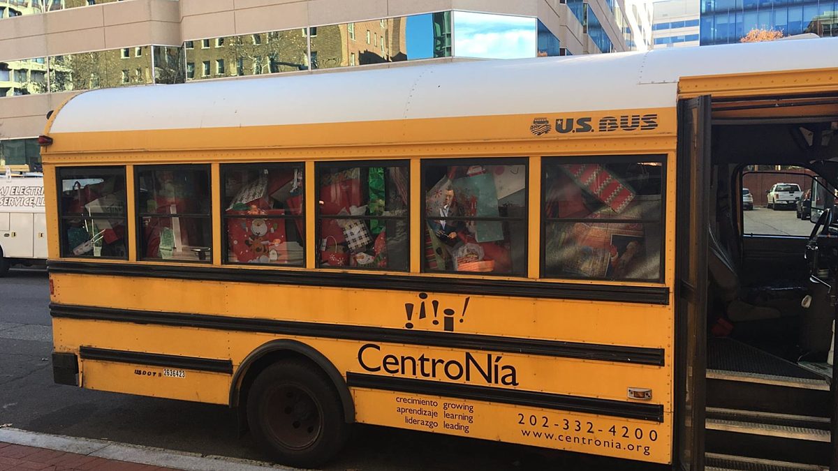 Feature Image for CentroNía Adopt-A-Family Program post