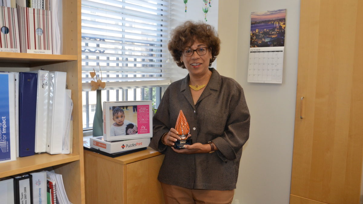 Feature Image for CentroNía President & CEO receives Woman of Achievement Award post