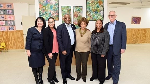 Feature Image for Prince George's County Executive Rushern L. Baker visits CentroNía post